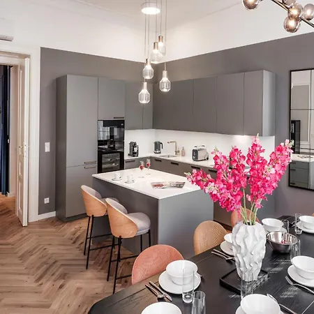 River Dance By Adrez 5* 프라하