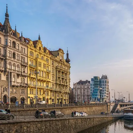 Aparthotel River Dance By Adrez Praha
