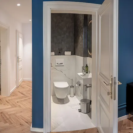 River Dance By Adrez 5* 프라하