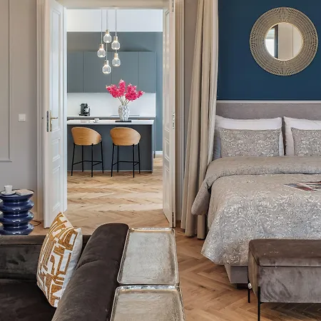 River Dance By Adrez 公寓式酒店 5*